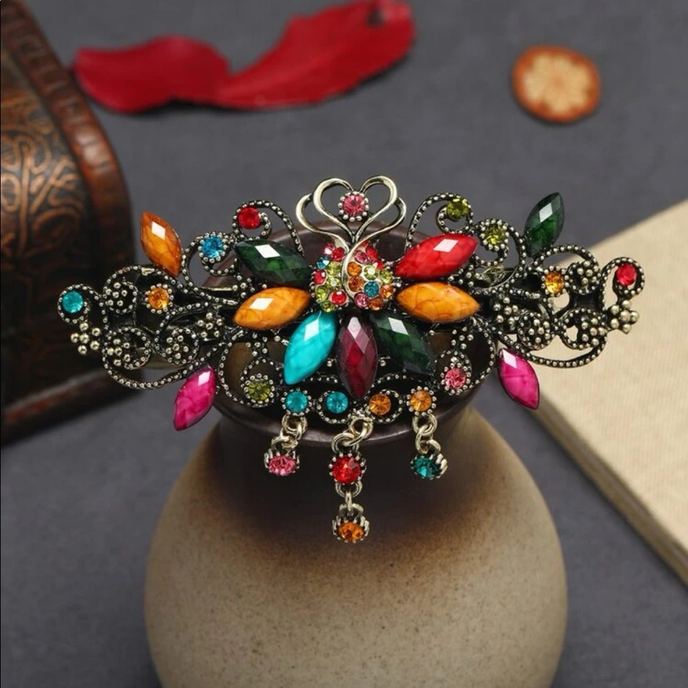 Hair Clip - Picture 4 of 6